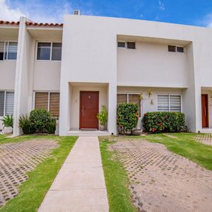 Casa 3 Dormitorios Condominio Cavyar (av Pirai Sobre 6to Anillo)