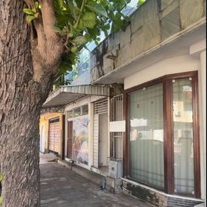 Casa Comercial, Alto Trafico