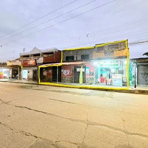 Inmueble # 304 Casa Comercial En Venta, Sobre Avenida Lujan