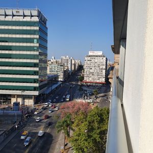 ¡excelente Oportunidad Para Vivir O Invertir En El Corazón De Montevideo! 