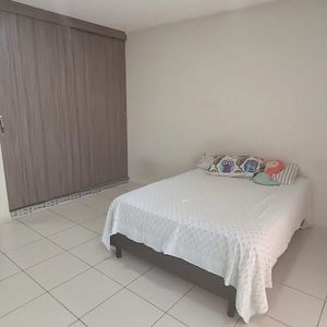 Monoambiente Con Patio En Venta - Zona Sur