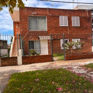 Dueño Vende – Casa De Altos En Miravalles Y Colombes