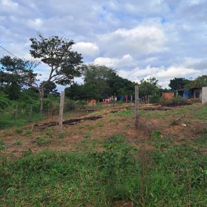 Dos Terrenos En Venta En Esquina Charlable De Ocasion