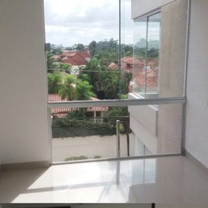 En Alquiler Confortable Departamento En Edificio Monte Verde