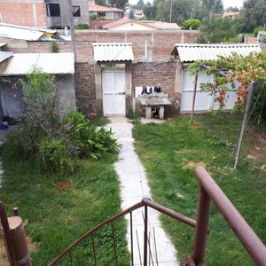 En Venta, Casa 2 Plantas Con Garzonier