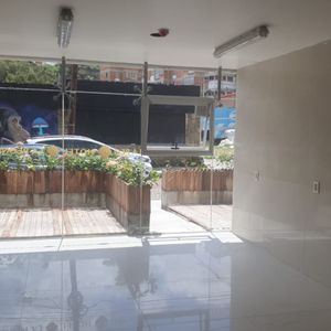 Alquiler De Local Comercial En Calacoto