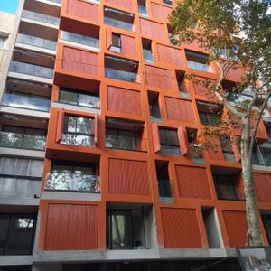 Monoambiente Al  Frente, Equipado. Para Mudarte Sólo Falta La Cama.