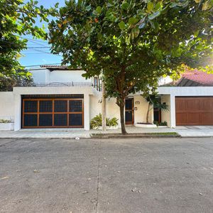 Casa De Lujo En Venta - Zona Santos Dumont