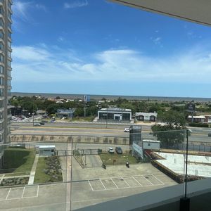 Venta 1 Dormitorio Y Garage En Parque Miramar