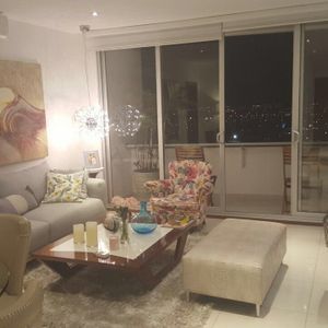 Vendo Departamento 2 Dorm En Suite En La Zona Mas Exclusiva De Equipetrol.