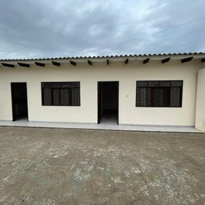 Casa En Venta O Permuta Por Vehiculo