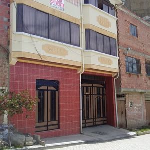 Gran Oferta Inperdible A Lolo 135000 $ Casa Z723 De Marzo Achumani Ref. 71985224