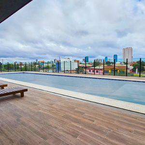 Barcelona 04 – Miro Tower Zona Norte 4to Anillo Y Av. Radial 26