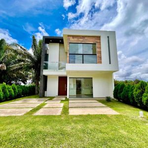 Hermosa Casa En El Urubo Precio De Promoción