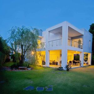 Casa En Alquiler - Colinas 1 (urubo)