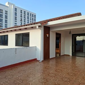 Casa En Alquiler Diagonal Al Mercado Abasto