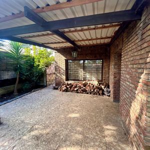 Venta Casa P.u. 2 Dormitorios, Piedras Blancas 