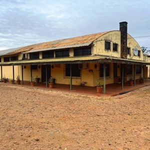 Galpon Comercial En Venta Sobre Avenida Banzer