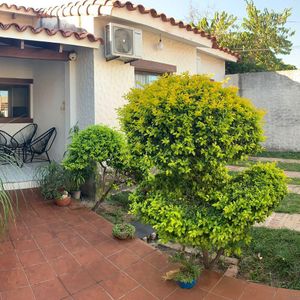 Hermosa Casa De 4 Dormitorios En Venta