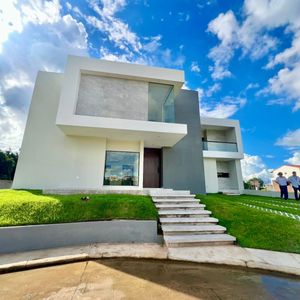 Casa A Estrenar De 4 Dormitorios En Suites