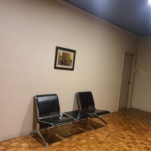 Paraguay Y Av Libertador, Al Frente