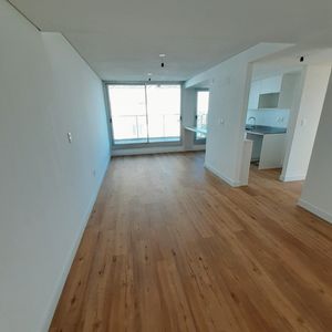 Alquiler Excelente Apartamento 3 Dormitorios, Malvin. Con Gge.