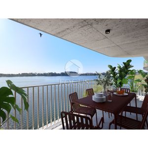 Venta Apartamento 3 Dormitorios, 2 Baños Y Gran Terraza Con Parrillero En Parque Carrasco