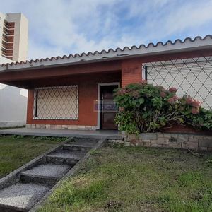 Casa En El Centro De Piriapolis