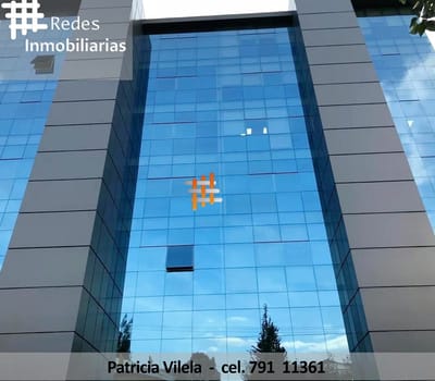 Amplia Oficina En Calcoto Edificio Empresarial 