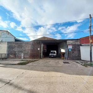 Terreno Comercial En Venta  Con Galpon 