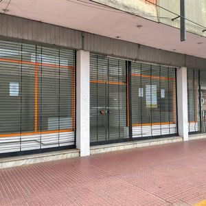 Of. O Local Comercial En Alquiler Calle Chuquisaca Esquina Ballivián