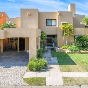 Casa En Venta - Cond. La Hacienda 2