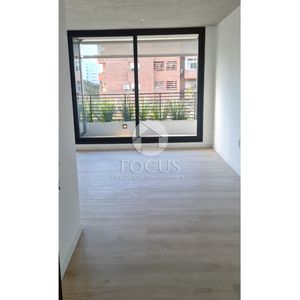 Venta Apartamento 2 Dormitorios Con Terraza Y Garaje, Piso 8 En Centro