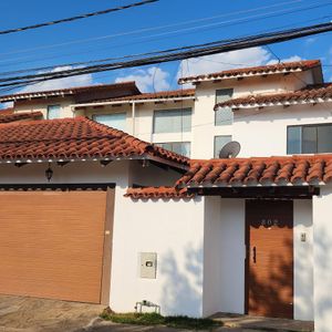 Casa En Alquiler - Las Palmas