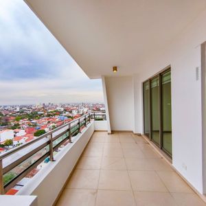 Departamento De 3 Dormitorios En Venta 2do Anillo Alemana