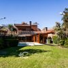 Casa En Venta En Carrasco 10258, Amplia, Con Gran Terreno, Piscina, Barbacoa Y Casa Independiente Al Fondo