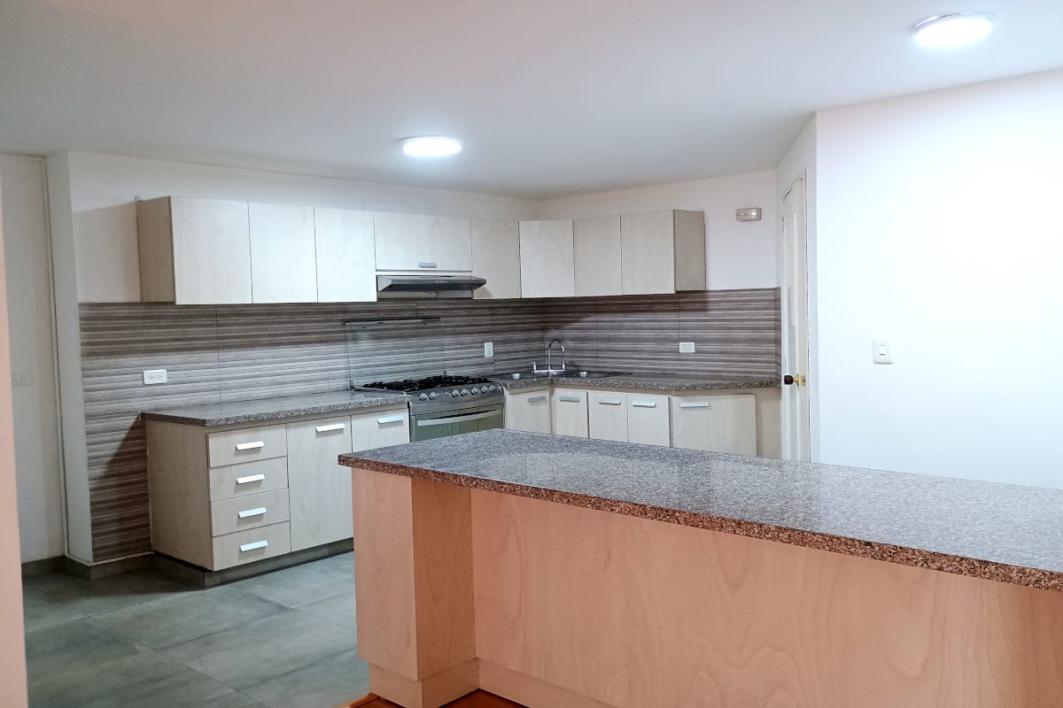 Apartamento en  Venta en Santa barbara central, Bogotá