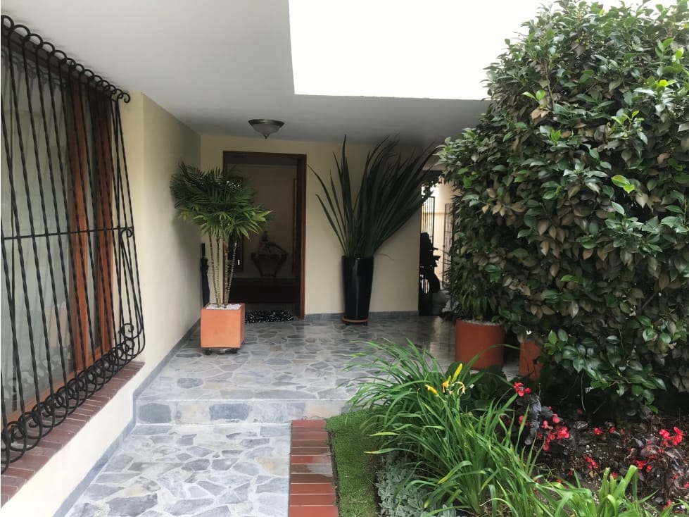 Casa en  Venta en Santa ana oriental, Bogotá