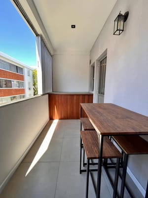 Dueño Alquila Impecable Y Muy Comodo Apto Proximo A Garibaldi Y A Br Artigas