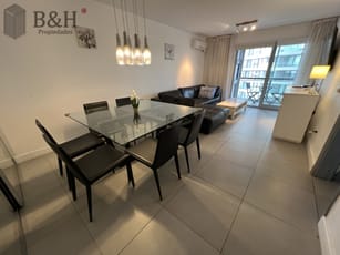 Apartamento de 2 dormitorios 2 baños, en venta. Parrillero.