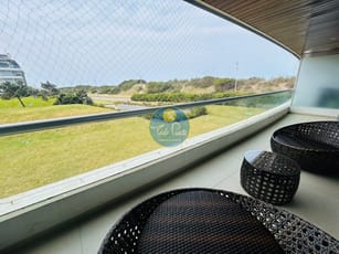 Apartamento en alquiler - Primera línea Brava 3 dormitorios + Dep.
