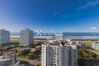 VENTA APARTAMENTO TRES DORMITORIOS PUNTE DEL ESTE PLAYA BRAVA WIND TOWER