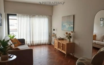 Venta de apartamento, 2 dormitorios , 2 baños . Pocitos