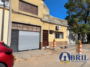 Venta casa 4 dormitorios 2 cocheras