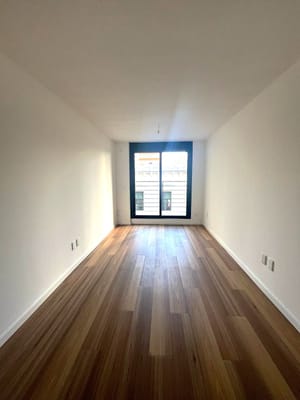 Apartamento de un dormitorio en Ventura cultural, edificio moderno en zona estudiantil