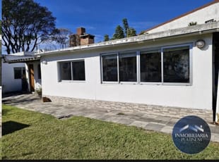 Casa en venta c/ cochera en Parque Batlle