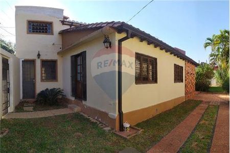 Venta de Casas baratas de 3 dormitorios en San Vicente 