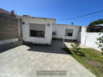 Venta de Casas baratas con Parrillero en Malvín 