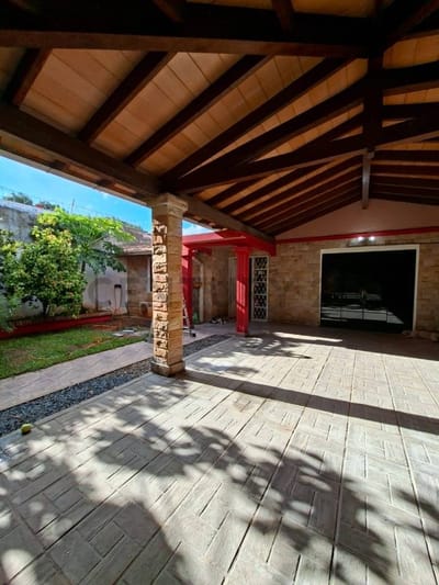 Venta de Casa en Fernando de la Mora, Central