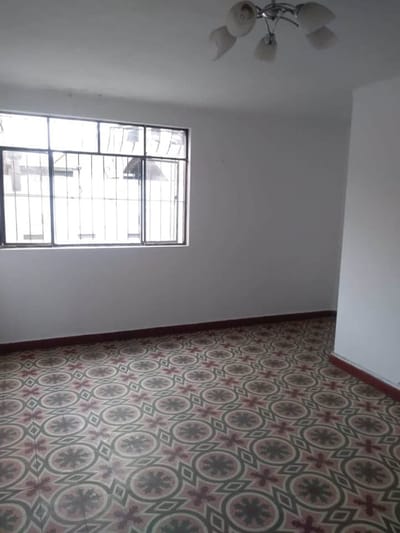 Se alquila departamento en La Victoria